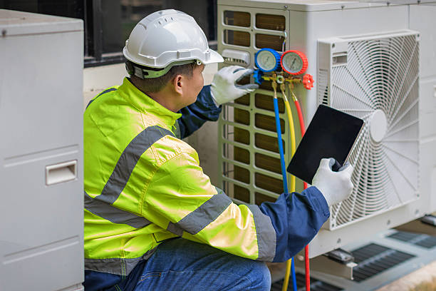 Professional Hvac technician working in Westlake Village, IL
